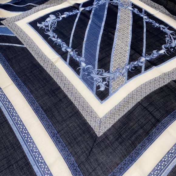 Scarf - Picture 3 of 5